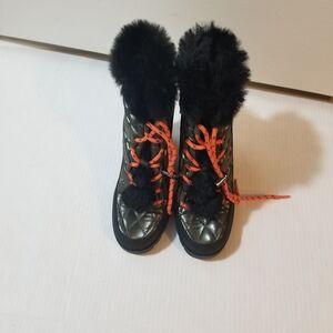 Jessica Simpson Green Boots Blacck Quilted Boots with Orange Laces